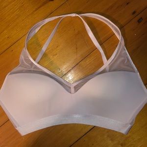 Victoria Secret sports bra (32d)